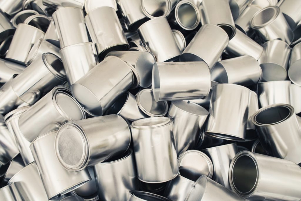 Can Goats Eat Cans? (Risks, Benefits & Hazards)